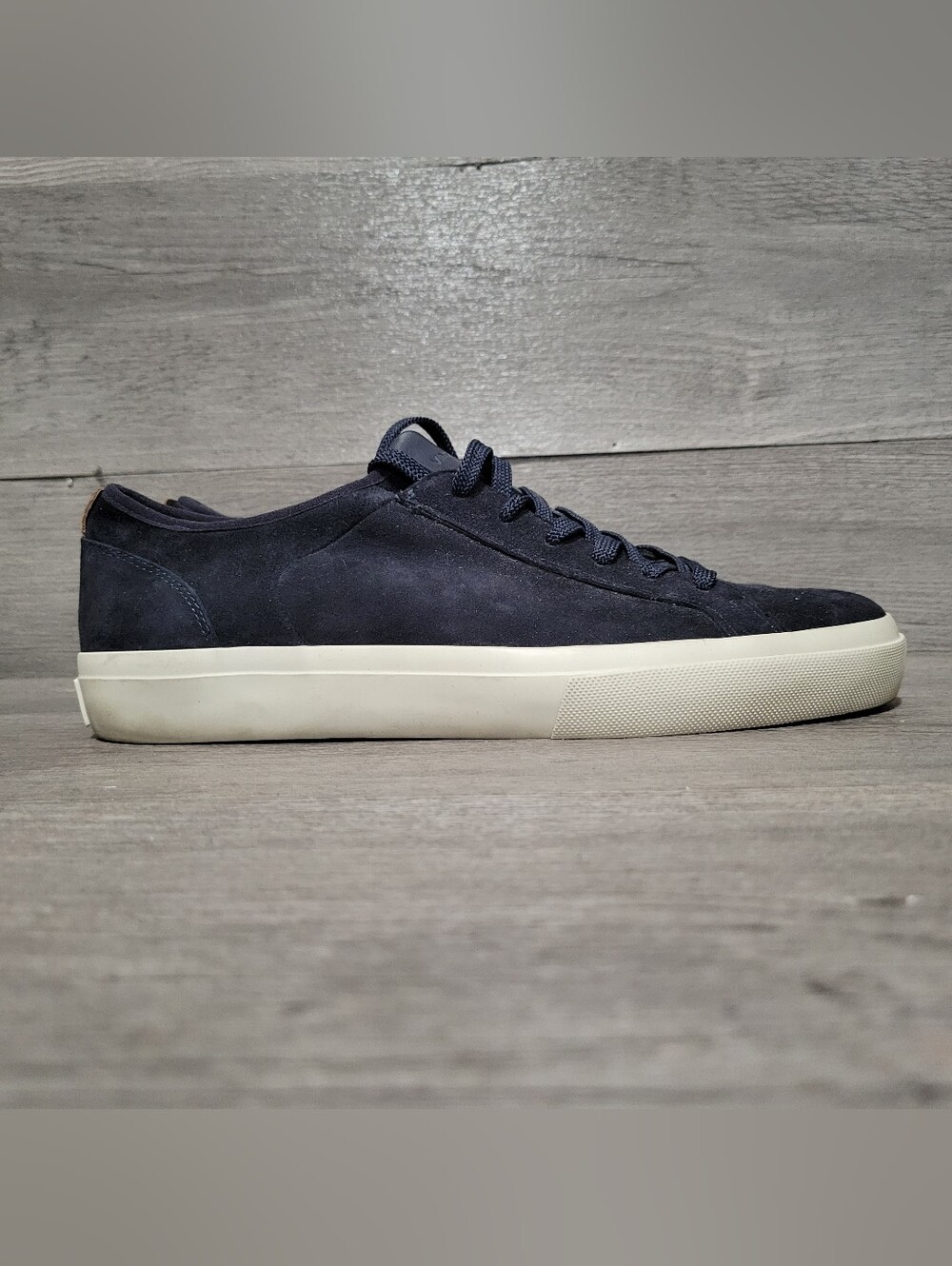 Vince Men's Fulton Mens Size 9.5 Dark Blue Suede Sneakers